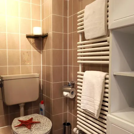 Mit 2 Balkonen Daire *